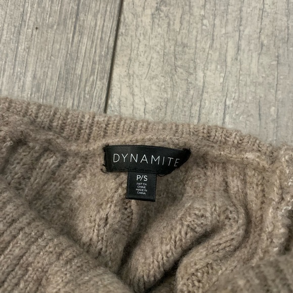 Dynamite sweater dress in excellent condition - Picture 2 of 3